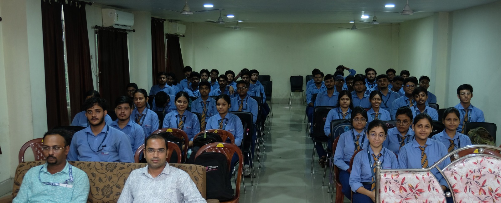ড. বি. সি. রায় পলিটেকনিকে উপভোক্তা অধিকার ও সুরক্ষা নিয়ে সচেতনতামূলক আলোচনা ।